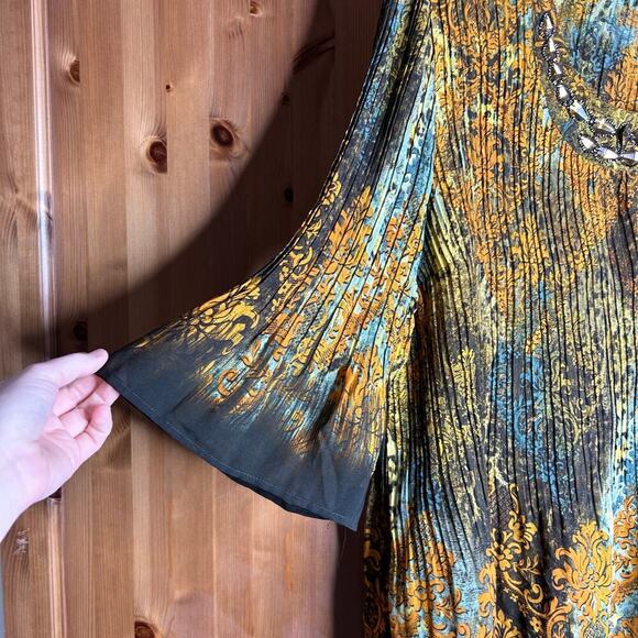 Catherines Animal Print Women’s Blouse 1X Bell Sleeves Boho Lagenlook Flowy Chic - Picture 4 of 8